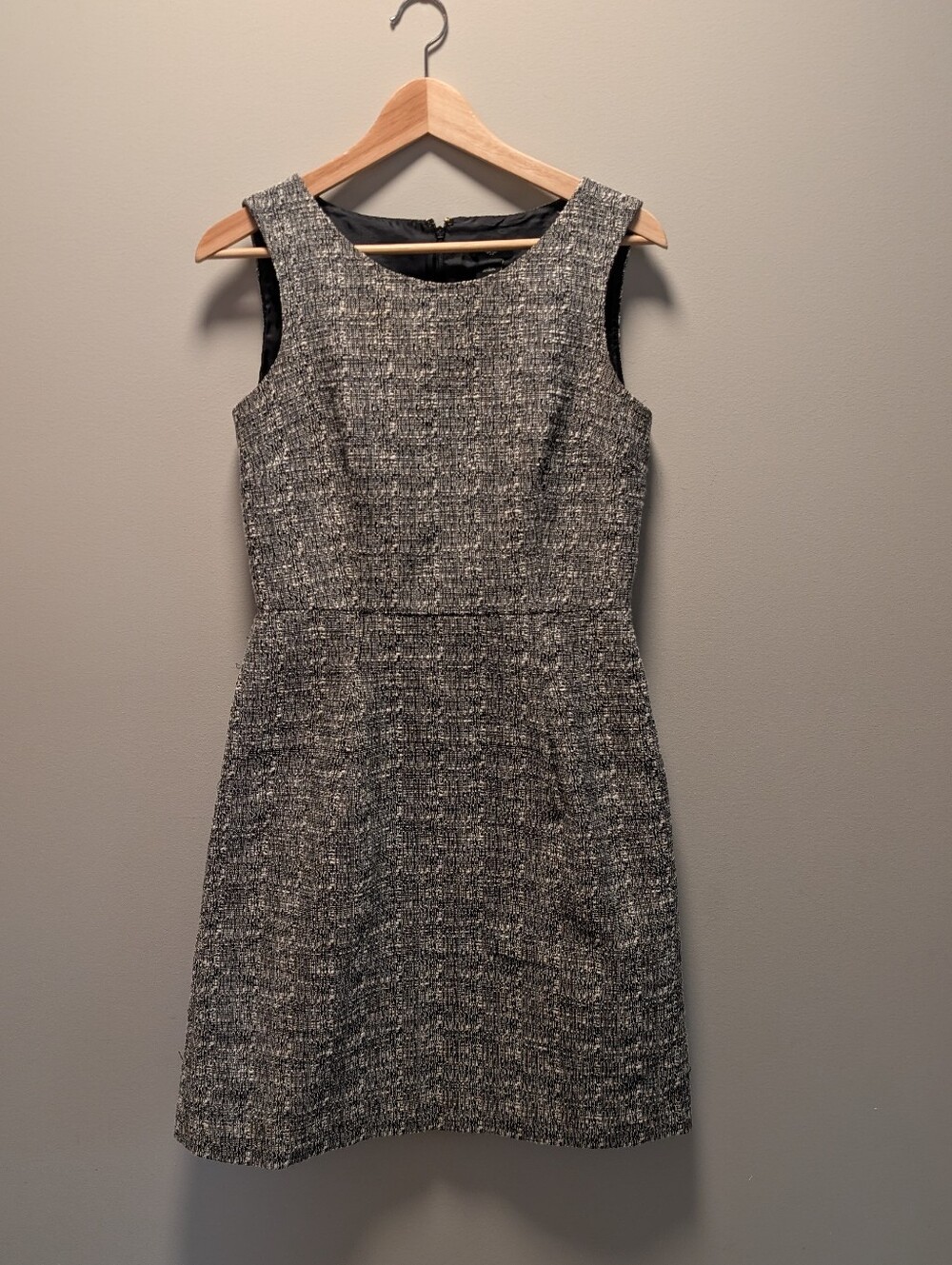Ann Taylor Tweed Fit & Flare Dress – Size 4 Petite ✨